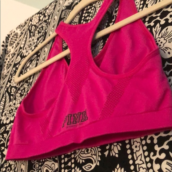PINK VICTORIA’SECRET YOGA FUCHSIA SPORTS BRA - Picture 7 of 9
